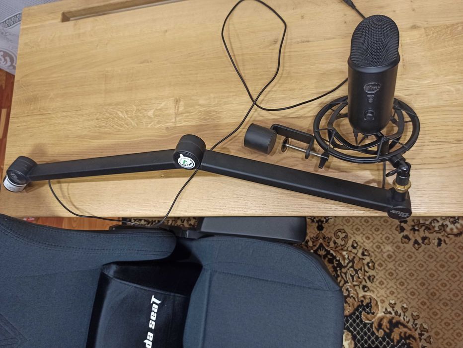 Мікрофон Blue Yeti Podcast. Gaming. Stream.