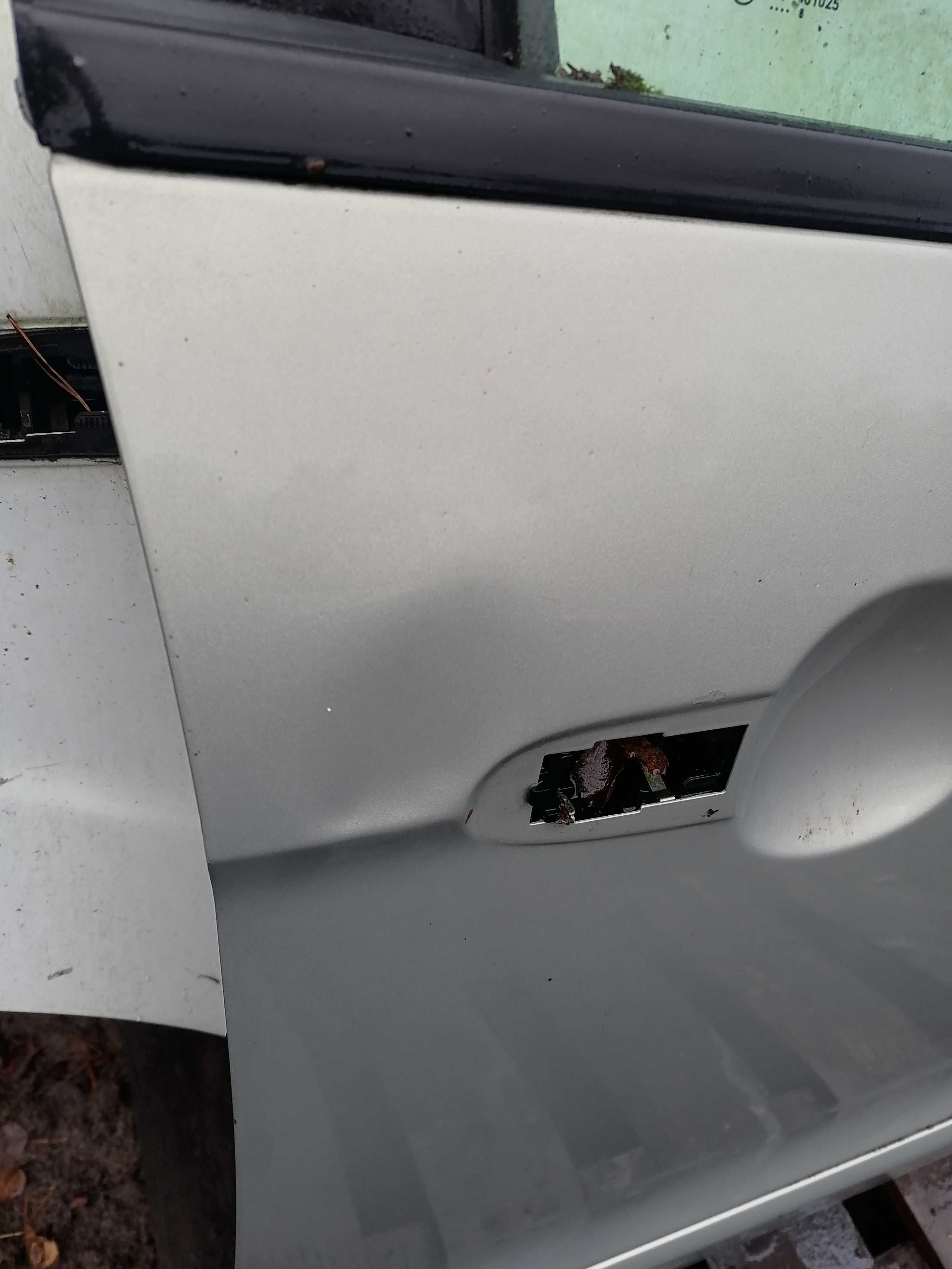 drzwi prawe przednie ford GALAXY MK3 D8