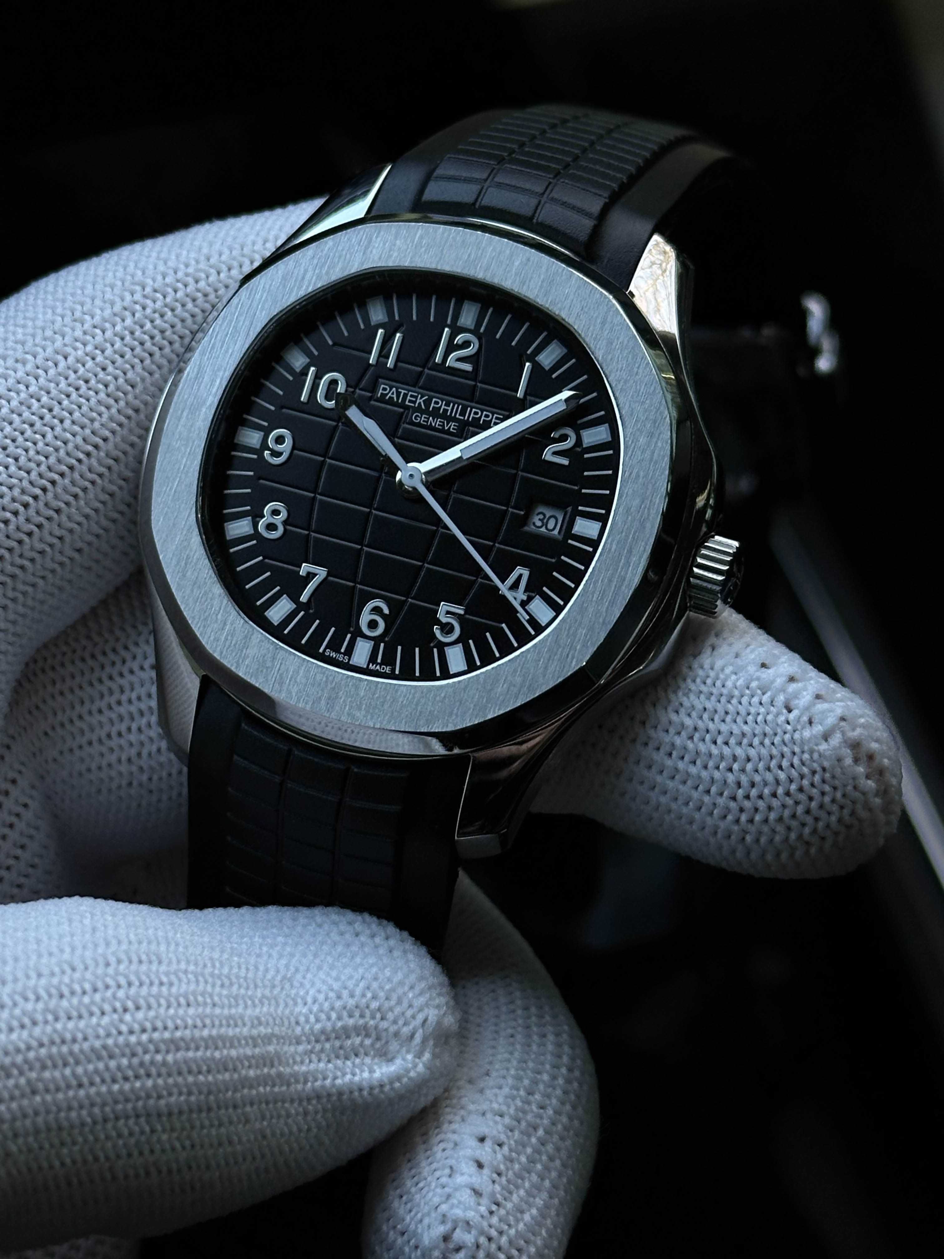 Швейцарские часы Patek Philippe Aquanaut. Механика с автоподзаводом.