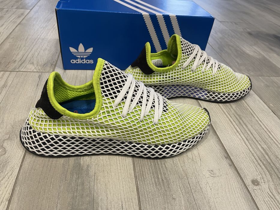 Продам кросівки Adidas deerupt
