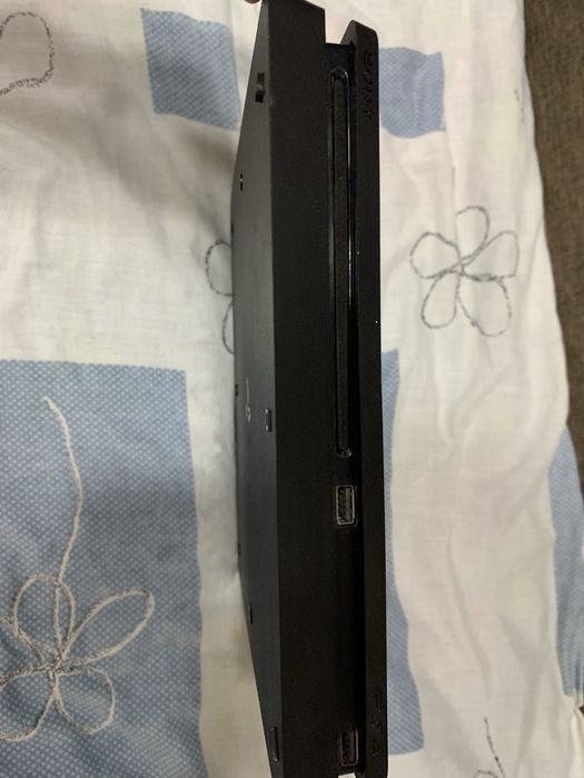 Продам ps4 500гб