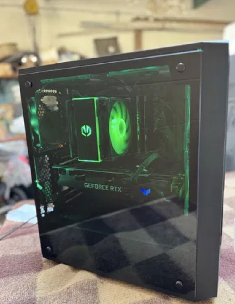RTX 3060Ti RYZEN 7 5700X 32GB RAM