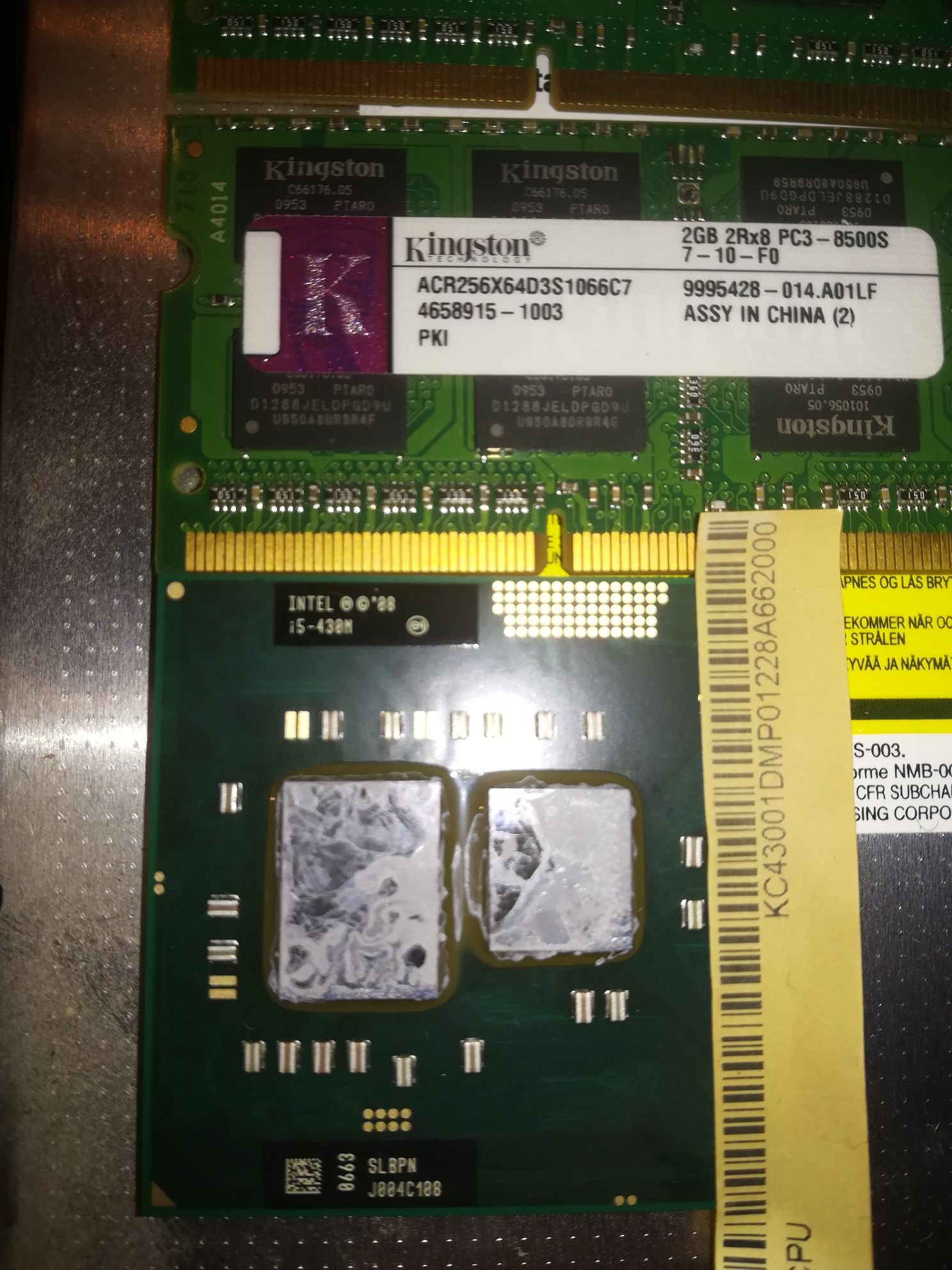 Procesor Inter Core I5 430M 2,27Ghz, RAM DDR3 4GB Kingston 8500s