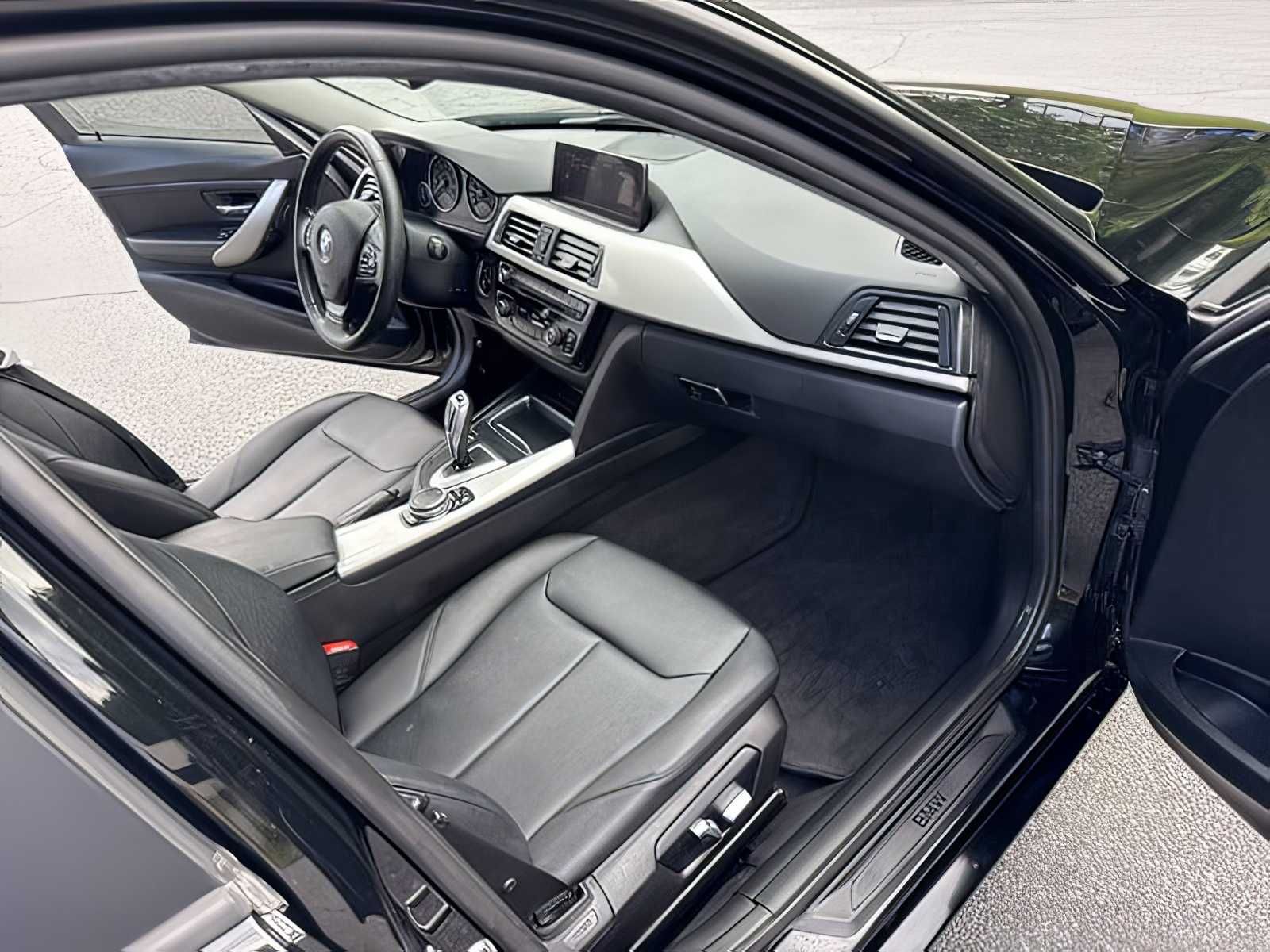 2016 BMW 3 Series 320i