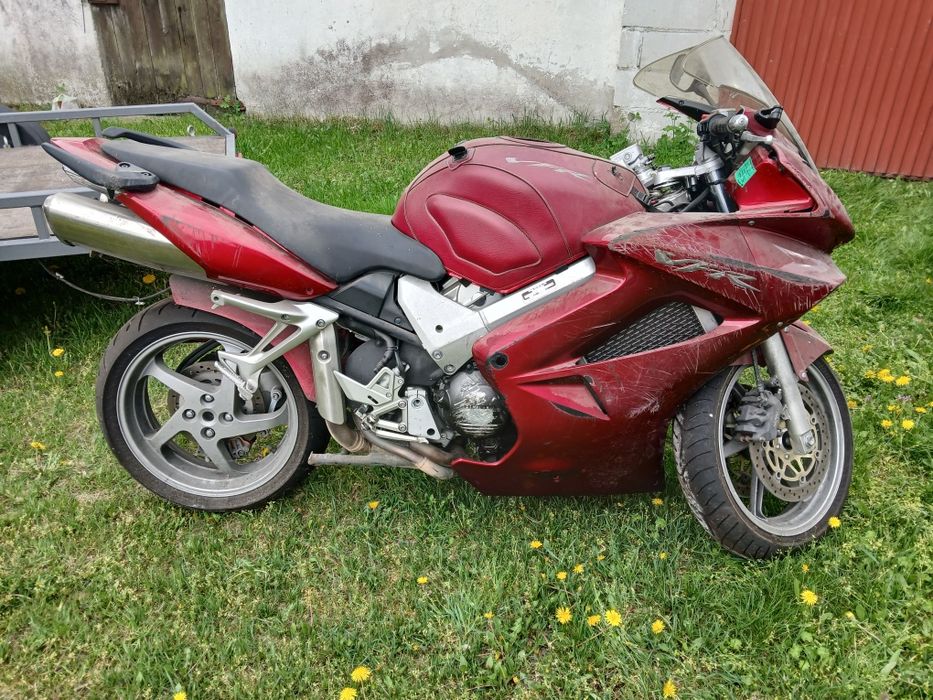 Honda Vfr 800 vtec RC 46  v4 lift
