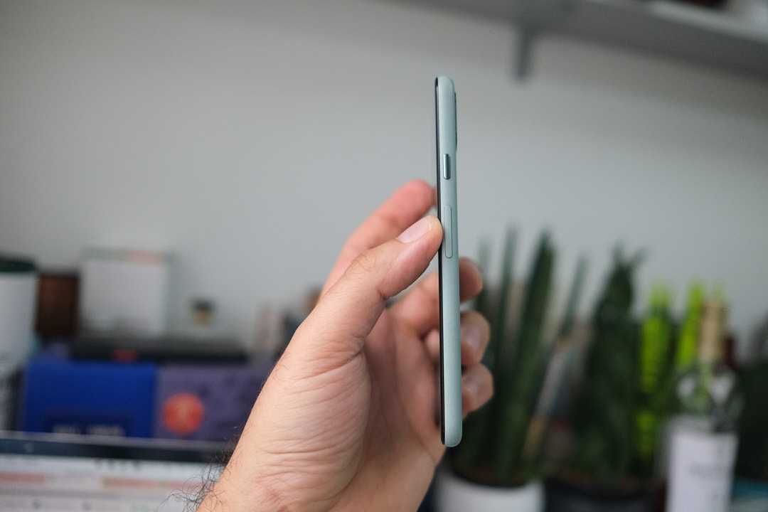 Google Pixel 5 БУ 8/128GB Sorta Sage \ Just Black  асортимент неверлок