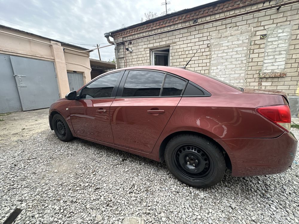 Chevrolet cruze 2014 1.8 автомат