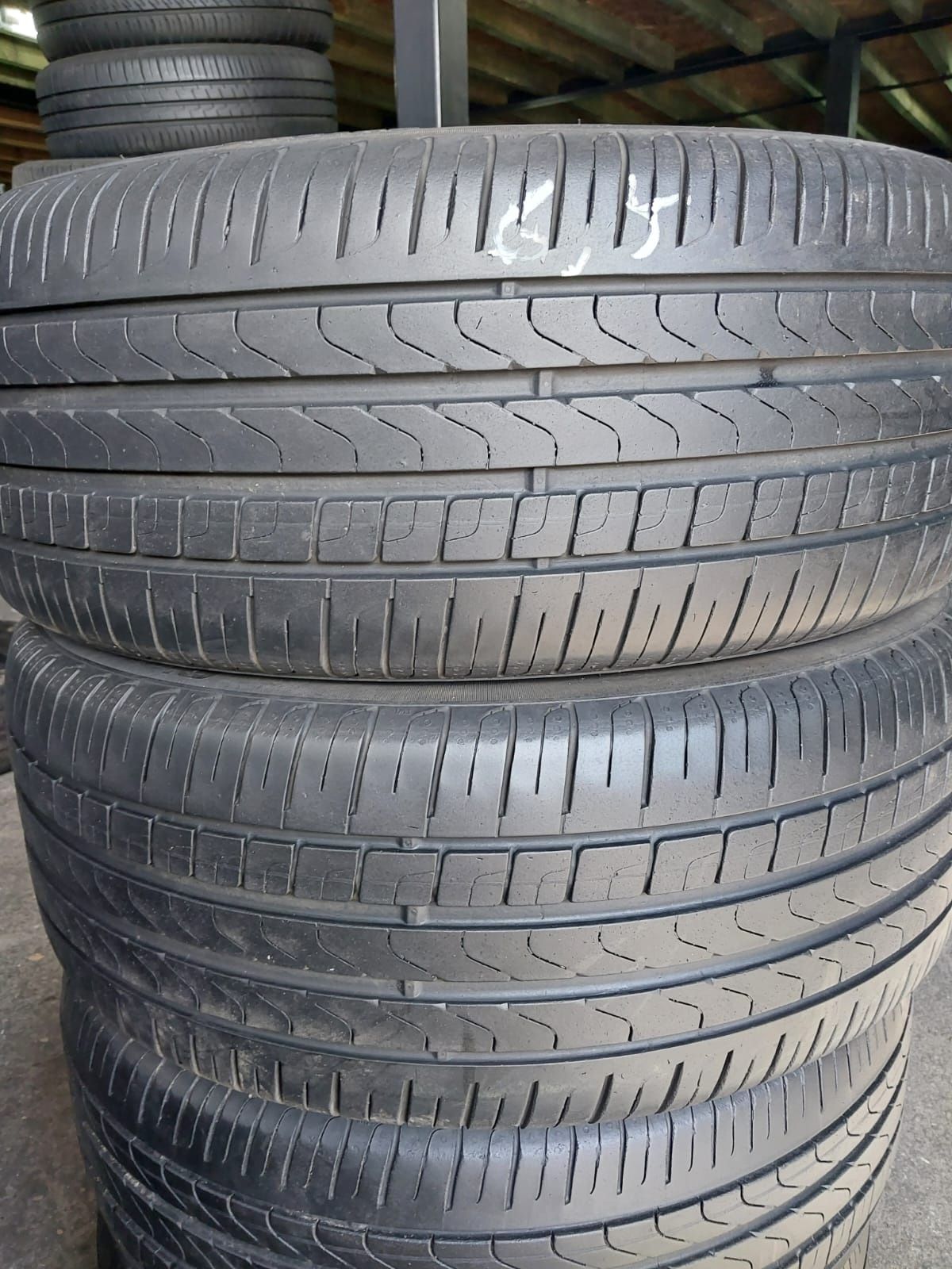 Opony używane 235/40/19 pirelli 2x6.5 mm 2016