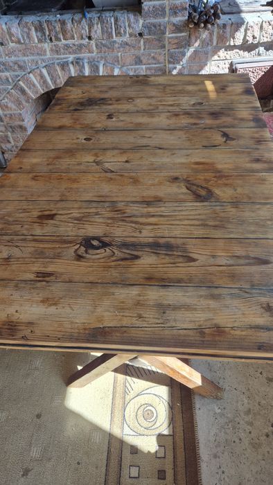 Продам стол  дерево б/у