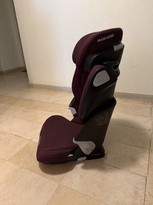 Cadeira auto em bom estado,pouco usada