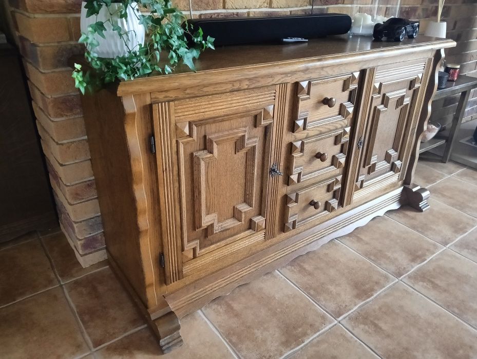 Komoda dębowa z szufladami