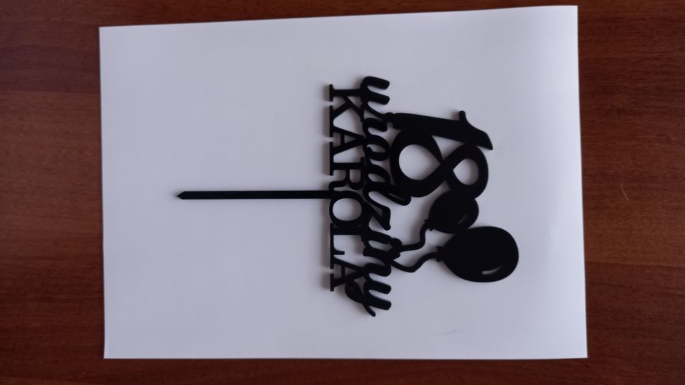 Topper na tort 18 urodziny Karola Karol czarny ozdoba personalizowany