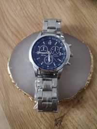 Nowy zegarek męski na srebrnej bransolecie. Na prezent i nie tylko