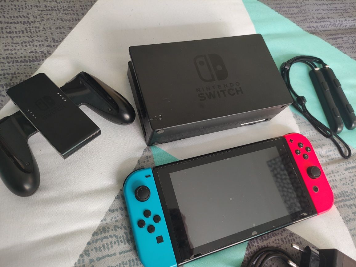 Nintendo Switch usada com Super Mario Maker 2
