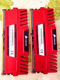 Memorias Corsair DDR3 1600MHz 8GB (2x4GB) C9 Vermelhas