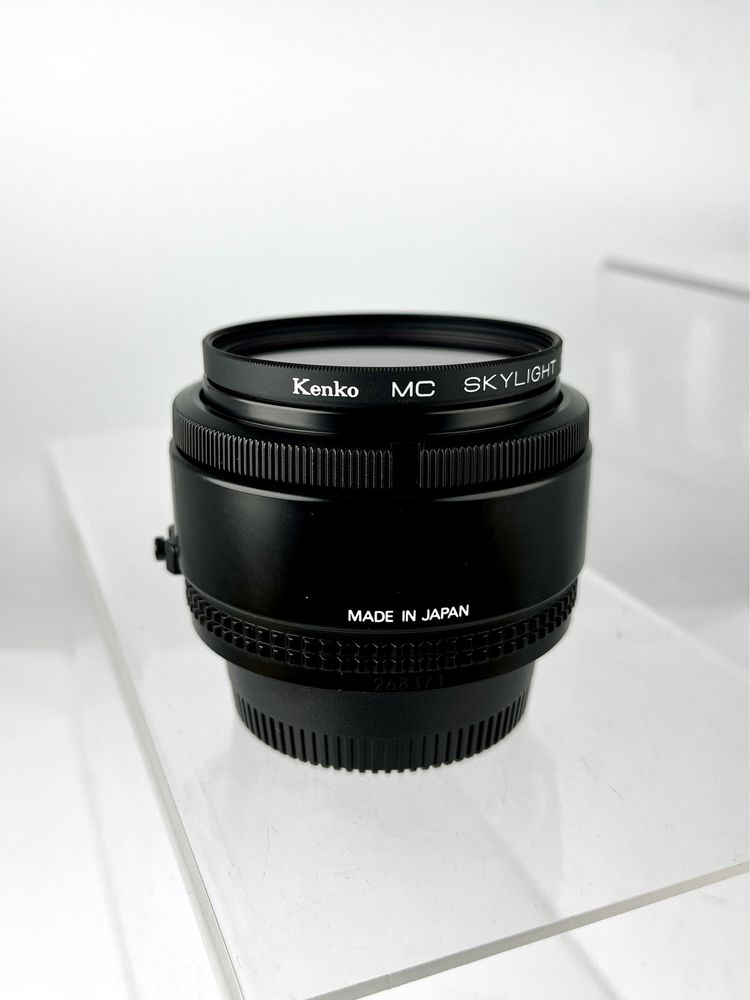 Obiektyw Nikon AF Nikkor 28mm F2.8
