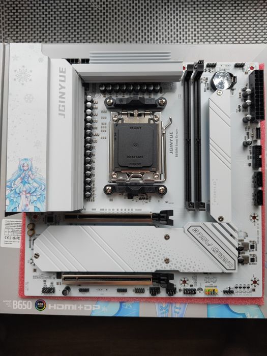 Материнська плата AMD B650M Snow Dream