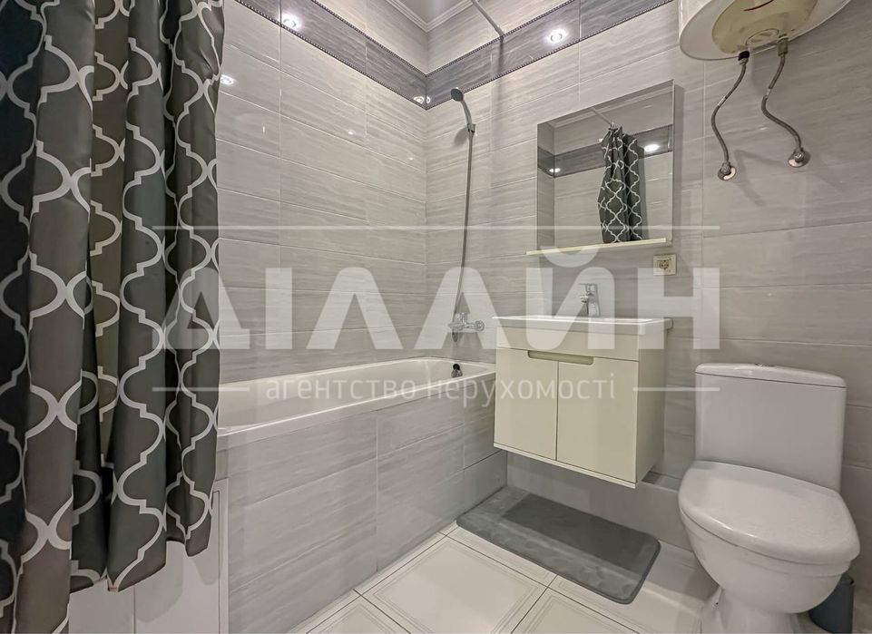 Краща пропозиція! 2кімн. квартира  у закритому комплексі. Центр міста!