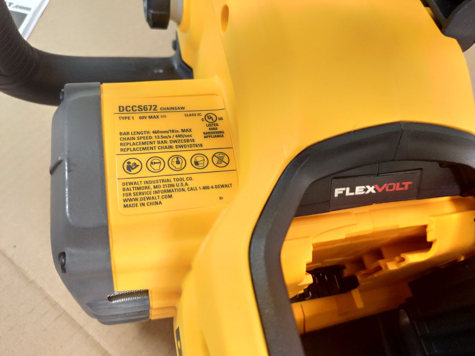 Оригінальна акумуляторна ланцюгова пилка DeWALT DCCS672B Flexvolt 60V