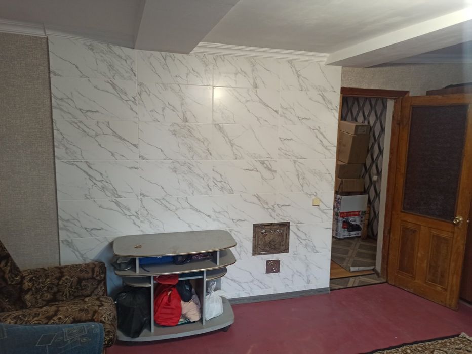 Продам 2 будинка в одному дворі з усіма зручностями..