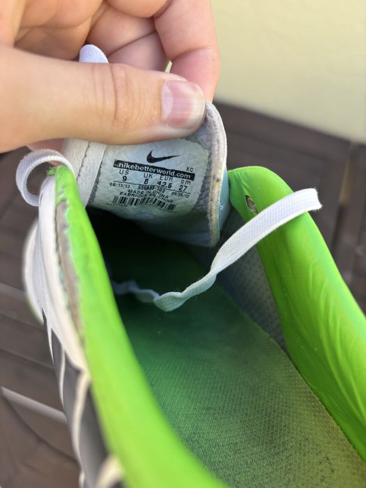 Chuteiras Nike Mercurial Victory IV