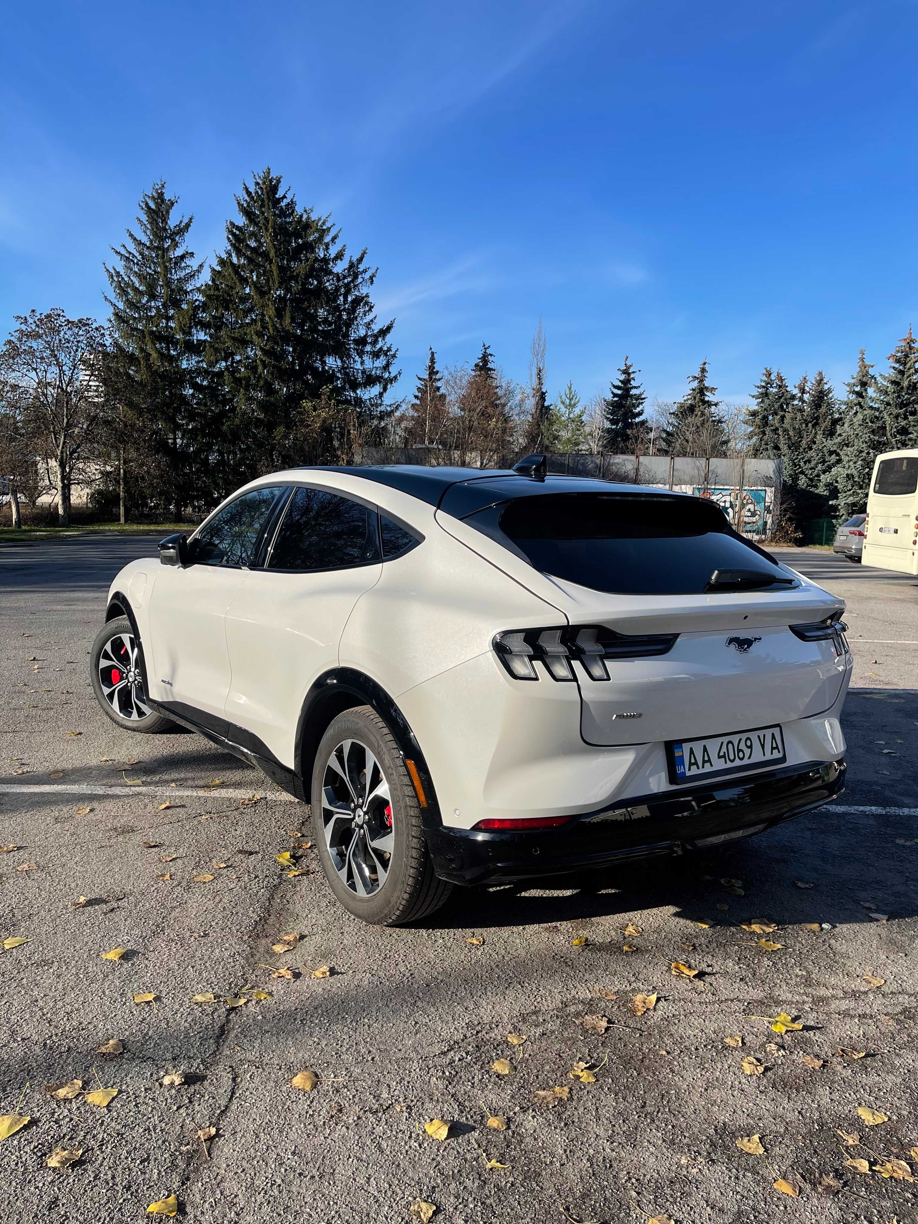 Електромобіль Mustang mach-e