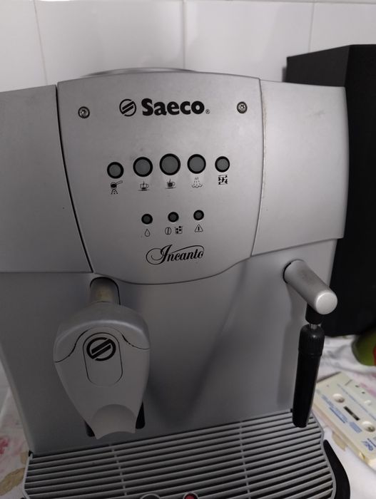 Máquina de café Saeco Incanto automática