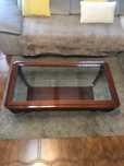 Mesa de sala de estar com vidro