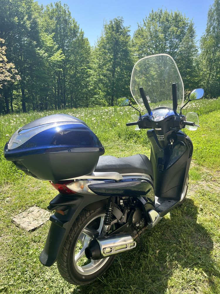 Скутер Honda SH 125