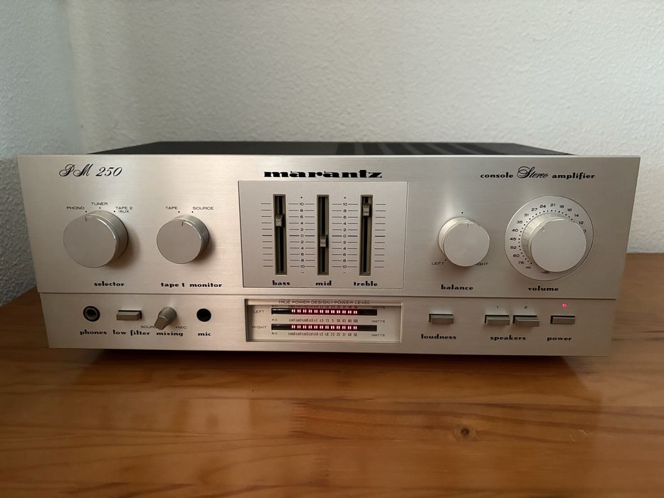 Amplificador Marantz PM 250