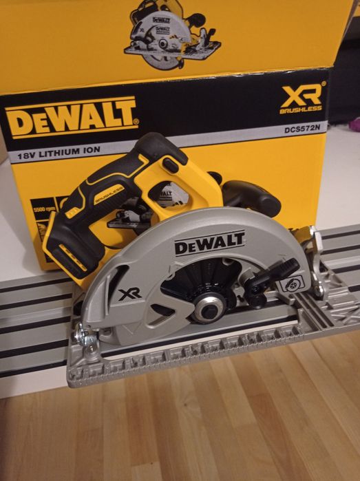 DeWalt DCS572 N, пила дискова, акумуляторна , безщіткова, під
