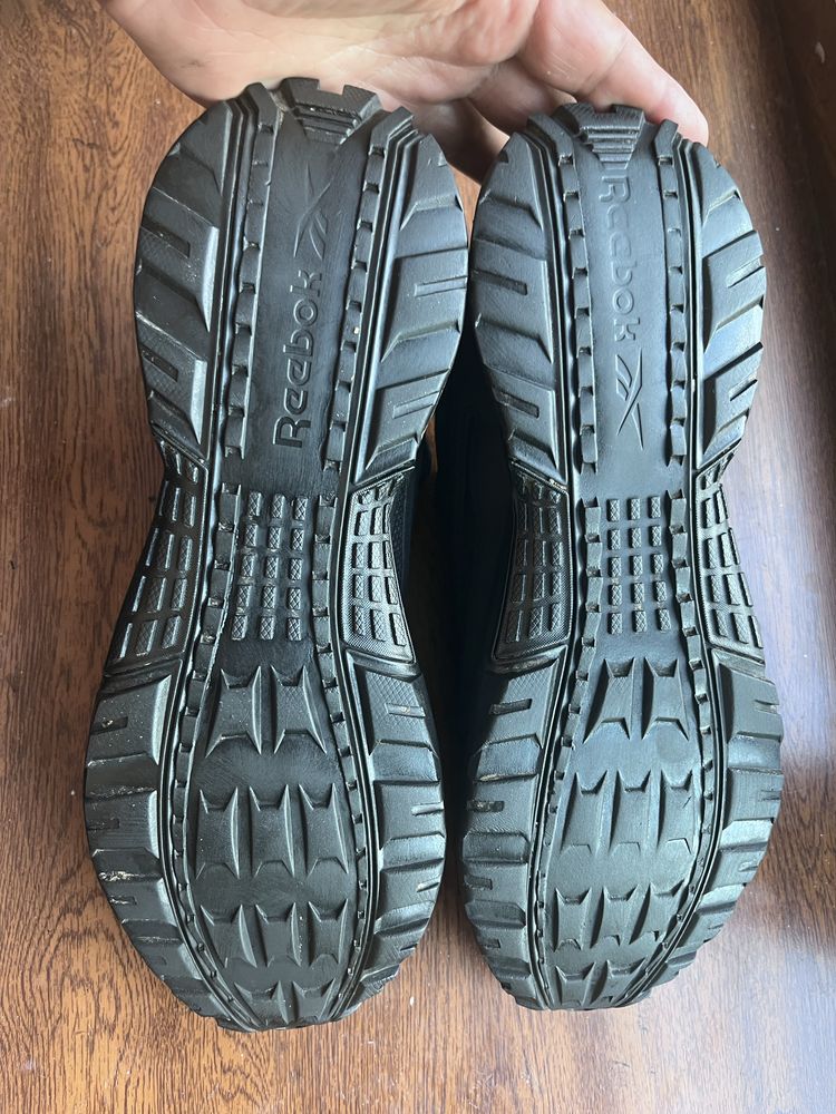 Кросівки 42 розмір Reebok оригінал