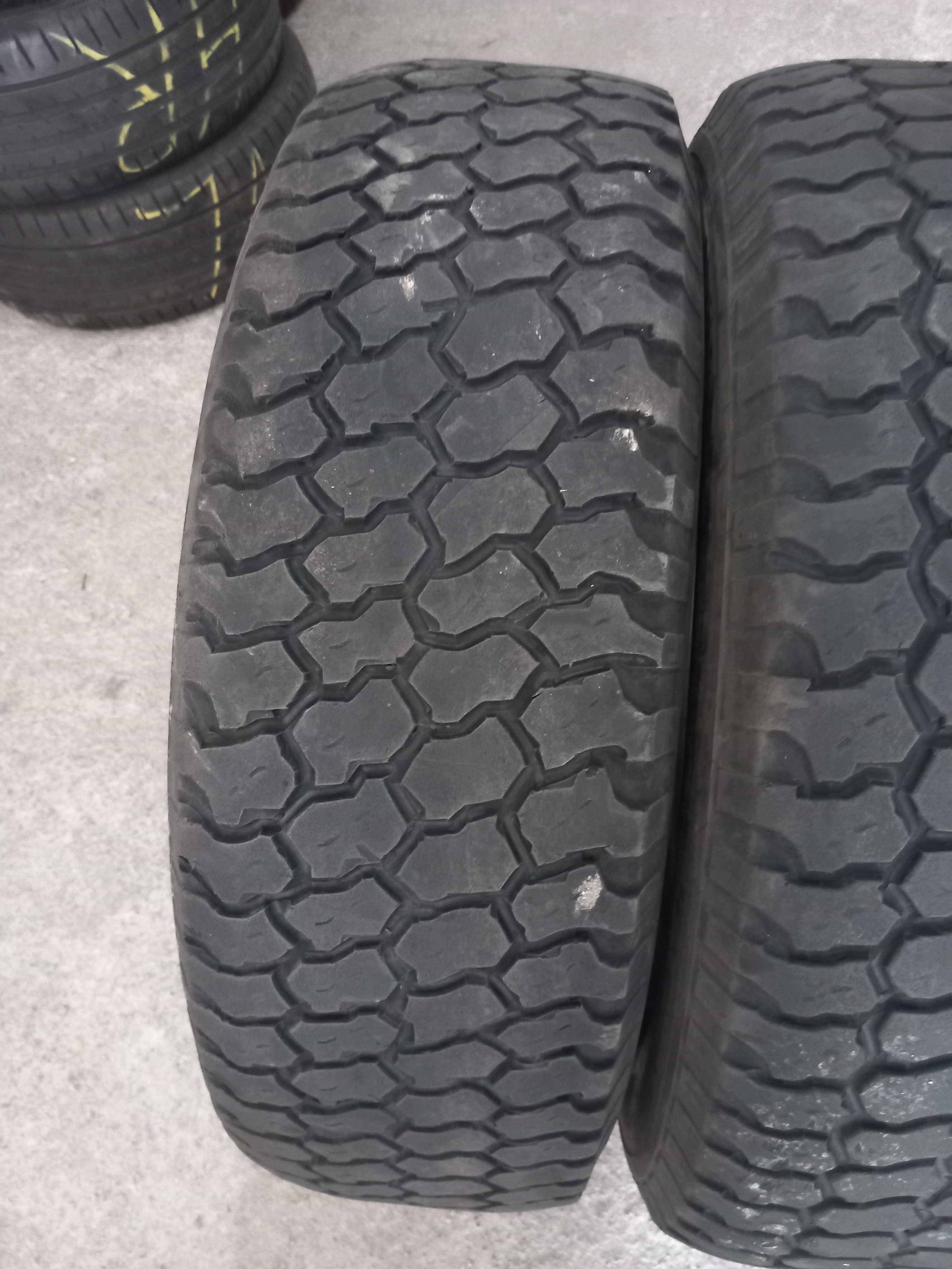 4 Pneus 235/75R15 4x4 Bridgestone e Goodyear