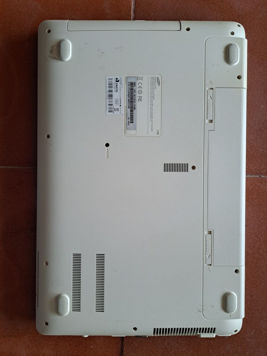 Computador Portátil Samsung NP270E5G-KEWBR