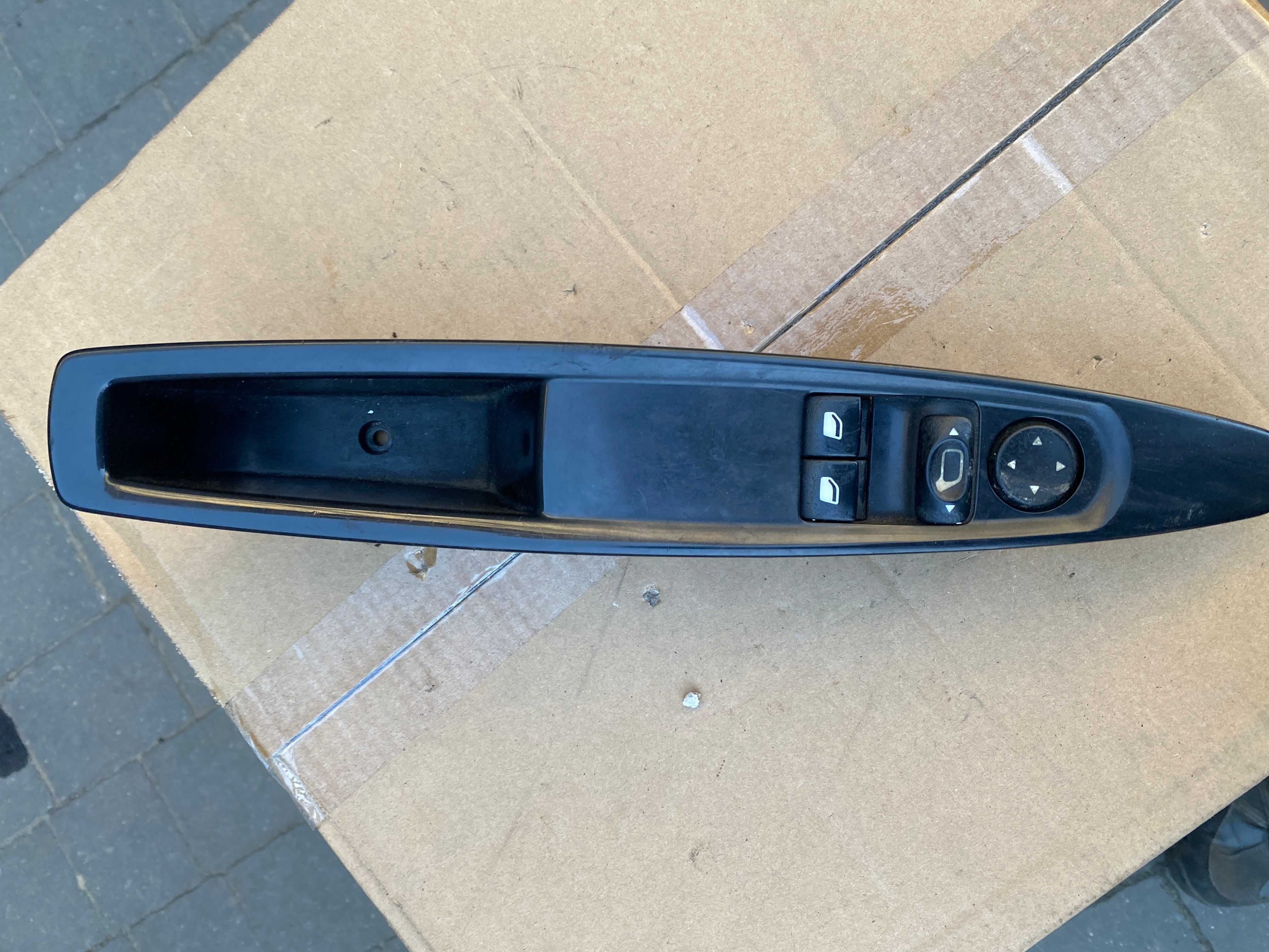 Przełącznik panelu sterowania szyb Citroën C4 I​ 9651.464.277
