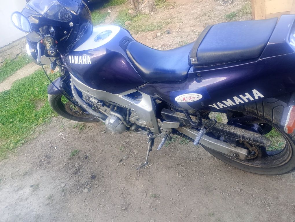 Yamaha fzr 600на укр номерах