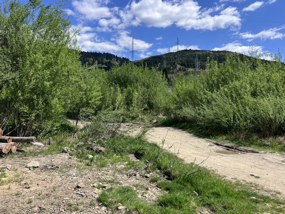 Продається ділянка у центрі Міжгірʼя у горах Закарпаття