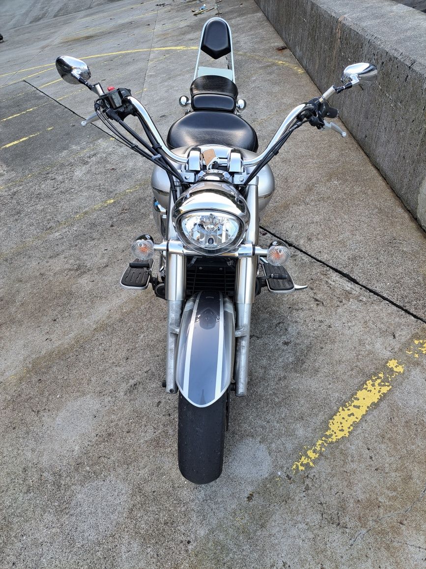 Yamaha xvs midnight star 1300