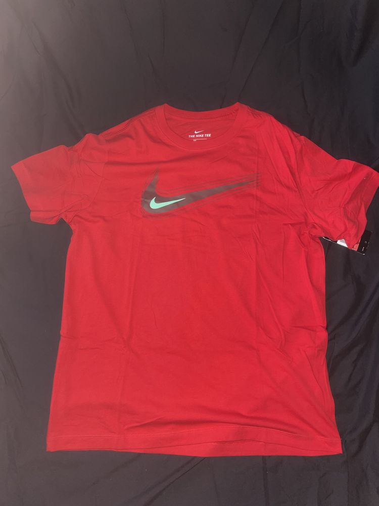 Футболка мужская Nike Nsw Tee Swoosh 12 Month (DB6470-657)