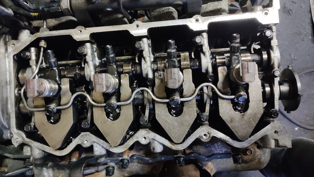 Форсунка DENSO Nissan Navara 2.5 16600-EB300 16600-EC00A