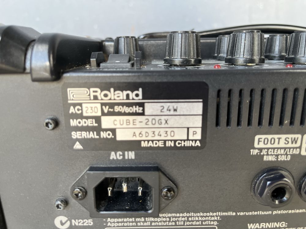 Wzmacniacz Roland Cube 20GX