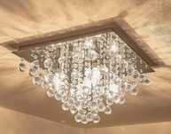 Lampa sufitowa z akrylowymi zawieszkami