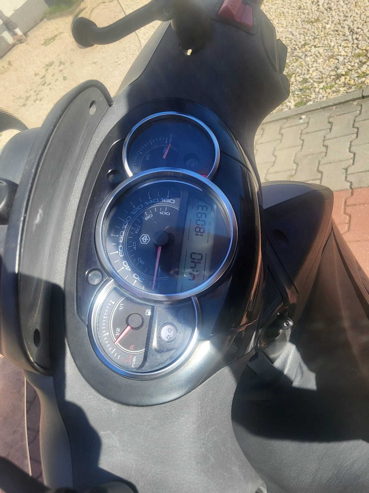 Skuter Beverly Piaggio 2015 /125