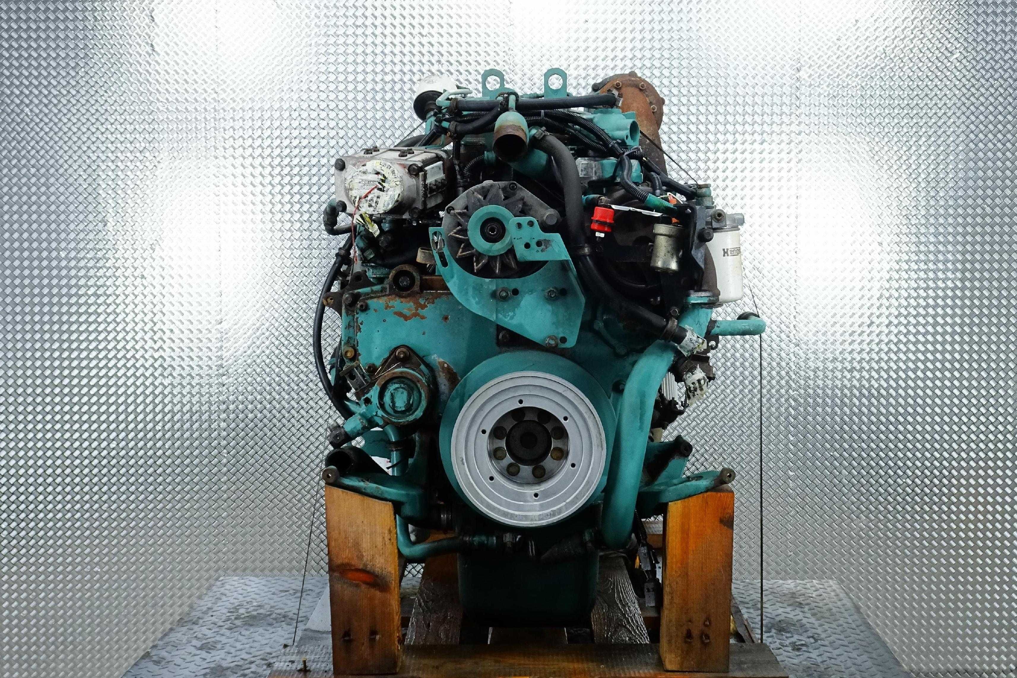 Silnik spalinowy - Volvo D6A