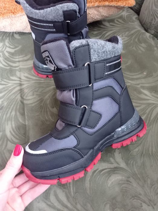 Зимове взуття для хлопчика