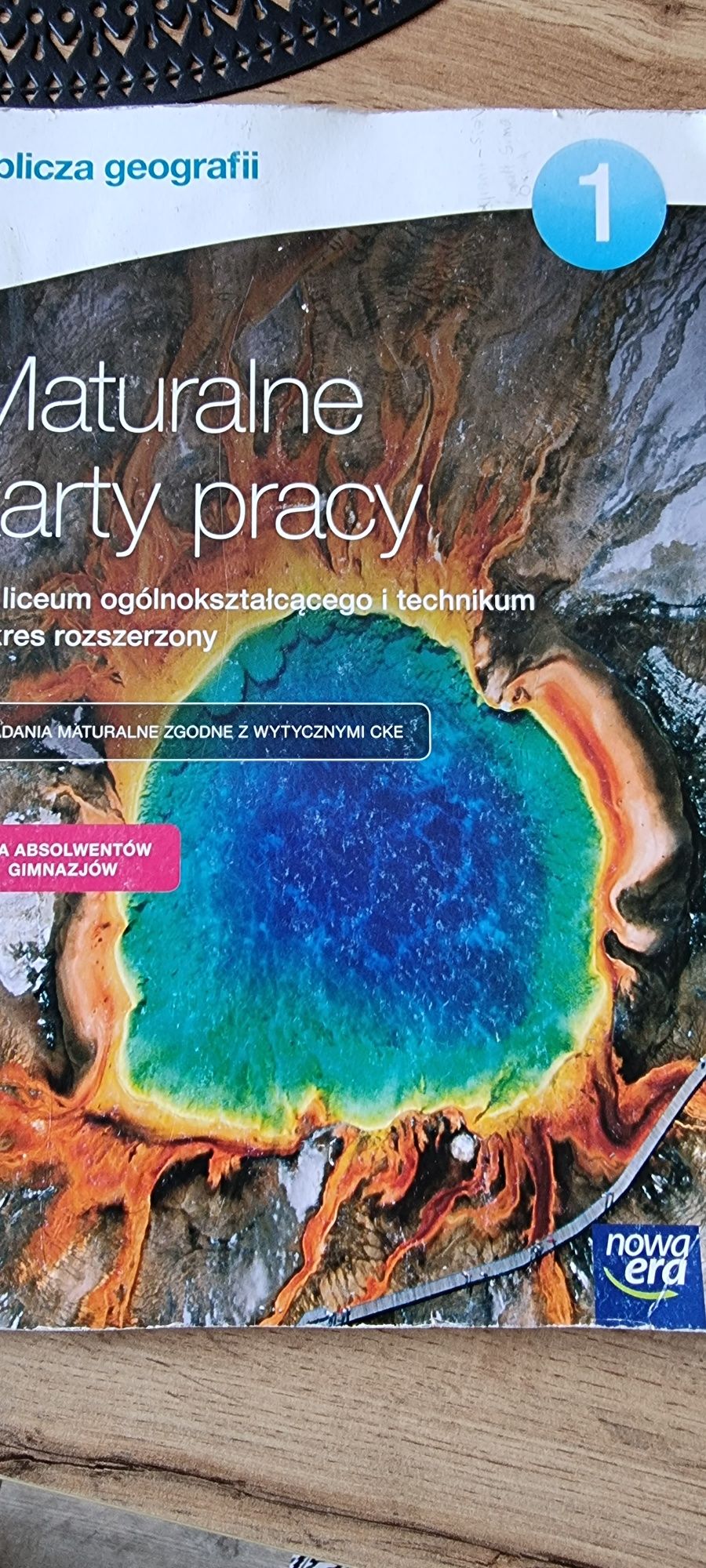 Oblicza geografi podręcznik +karty pracy