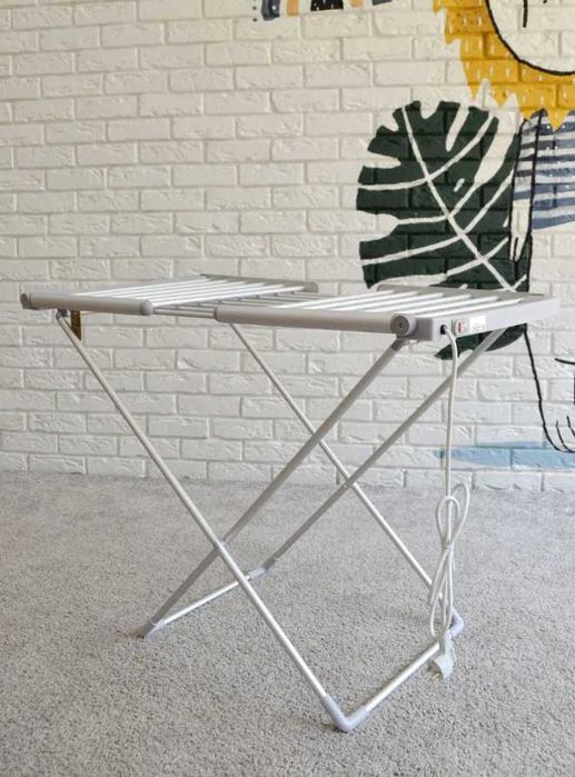 розкладна електрична сушарка для одягу