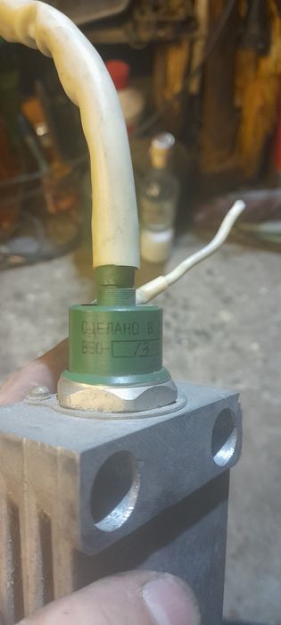 Діоди з радіаторами теристор Т161-160