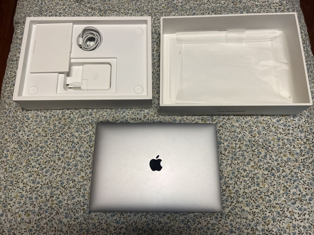 Macbook Pro M1 8/512GB space gray