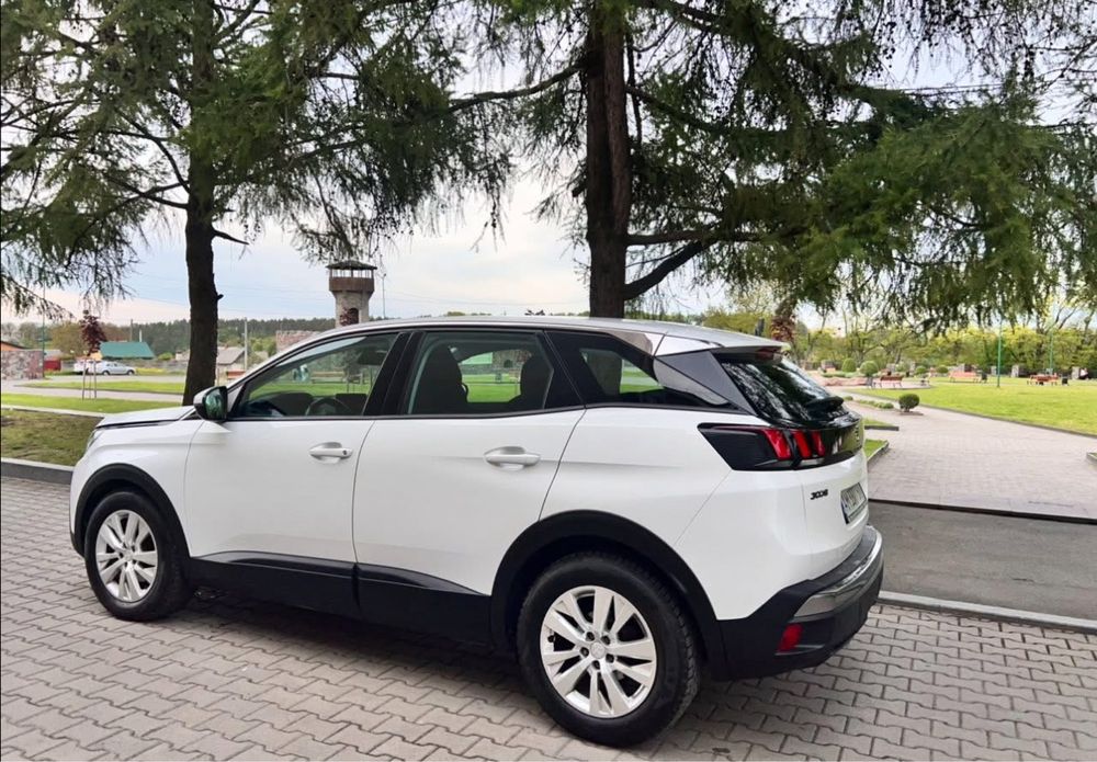 Peugeot 3008 • 2018 • 1.6 дизель • Aisin автомат •